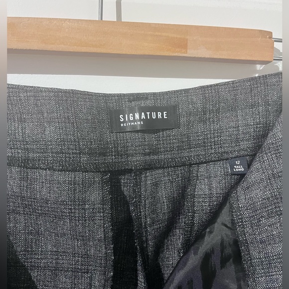 Grey reitmans pants - Picture 2 of 3
